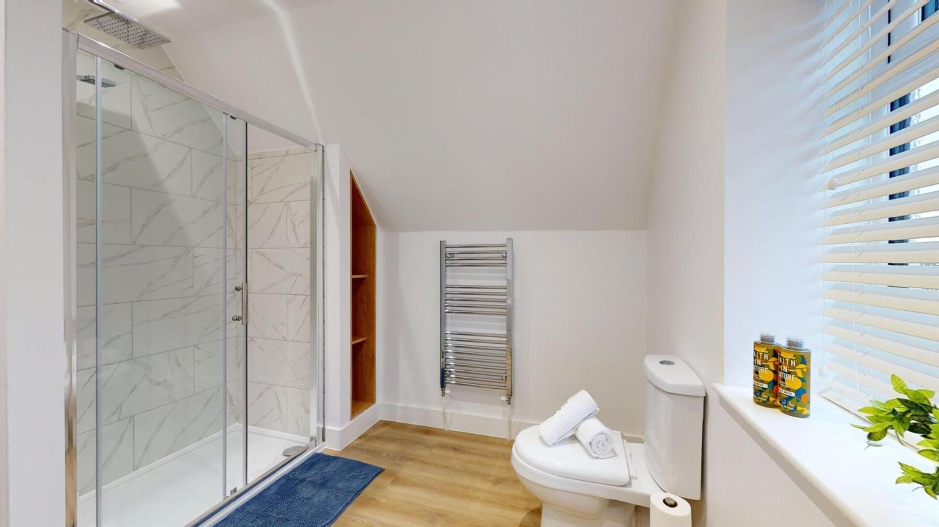 Impressive Two Bedroom | Wifi Cardiff Luaran gambar
